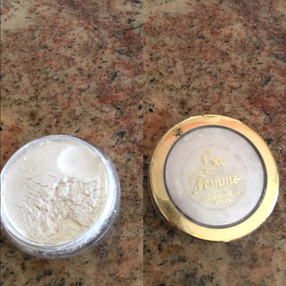 Sparkle dust eyeshadow